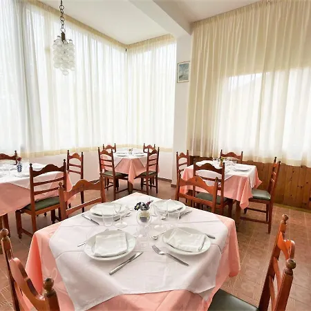 Sara Hotel 3*