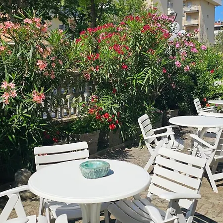 Sara Hotel