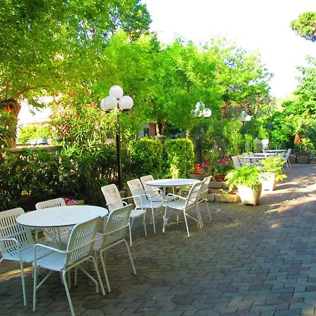 Hotel Sara Cesenatico